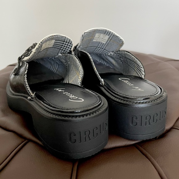 Circus NY Platform mules - Picture 4 of 9